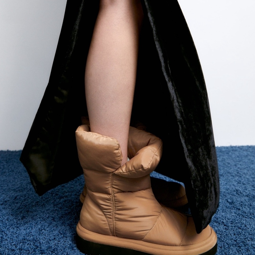 NWOT Zara quilted puffer boots